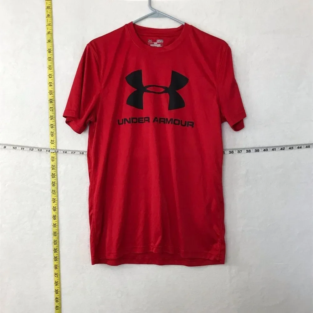 Under Armour Heat Gear Red Sz Medium Loose Fit Mens Shirt Tee Tshirt Crew Neck